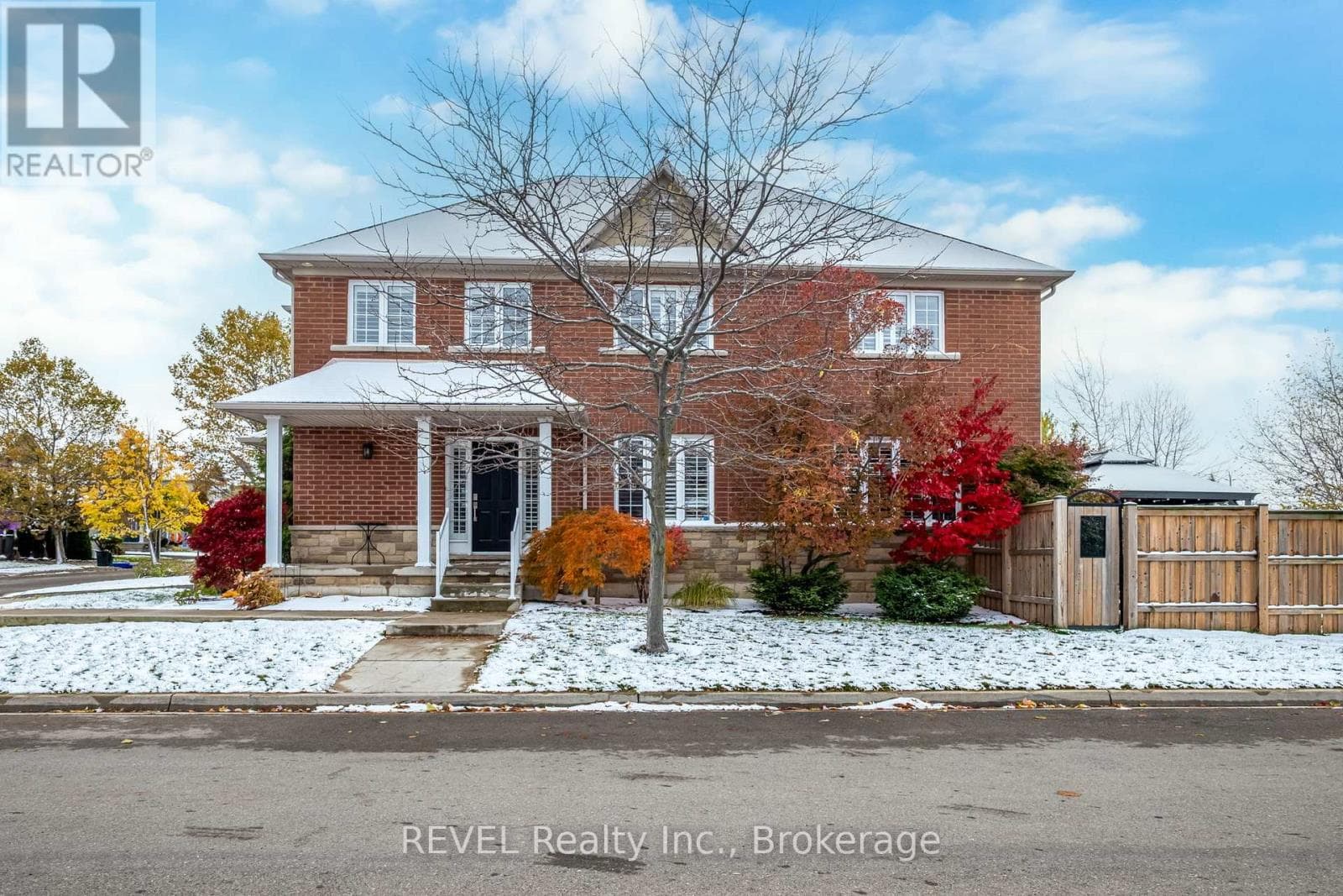 29 SPRINGBREEZE HEIGHTS photo 3