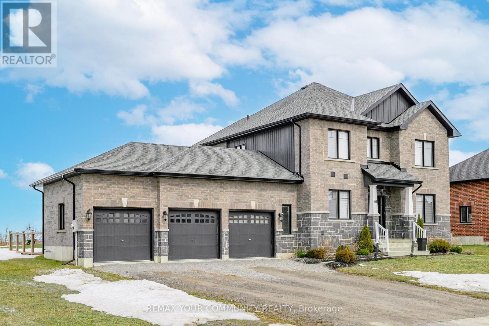 20 MCCRAE CRESCENT — photo 2
