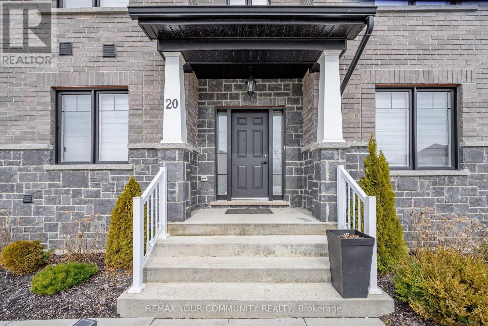 20 MCCRAE CRESCENT — photo 4