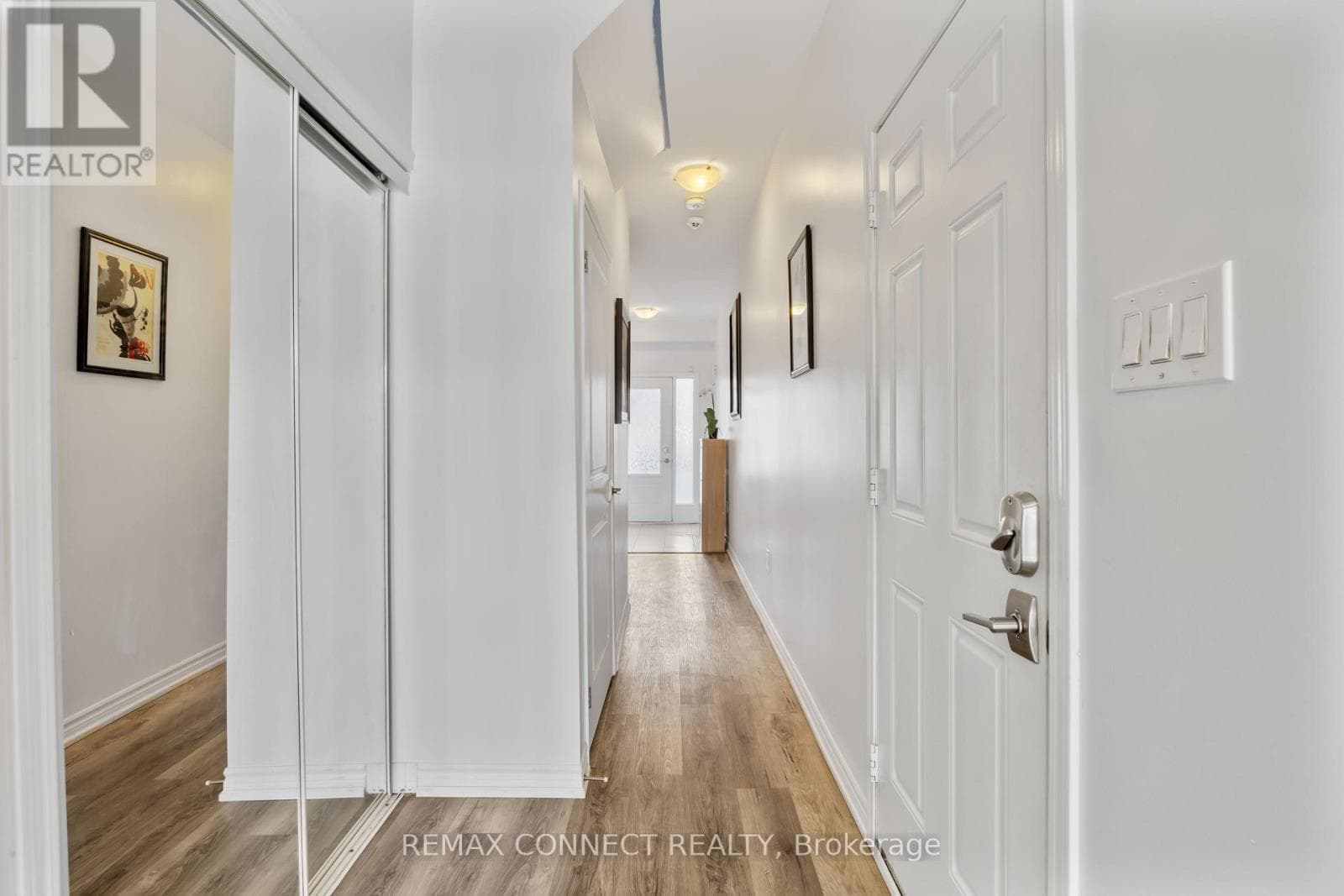 56 HERON PARK PLACE photo 4