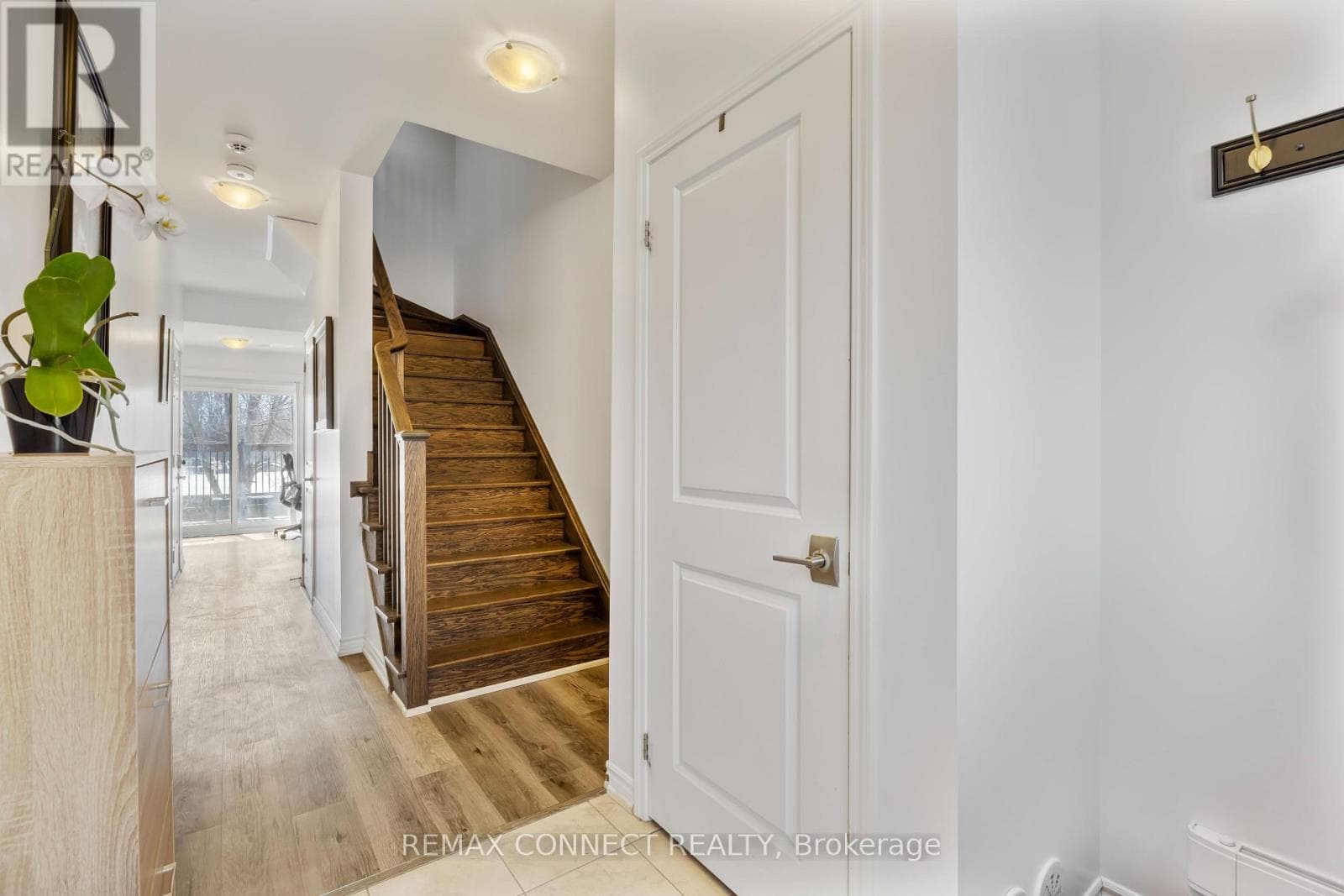 56 HERON PARK PLACE photo 5