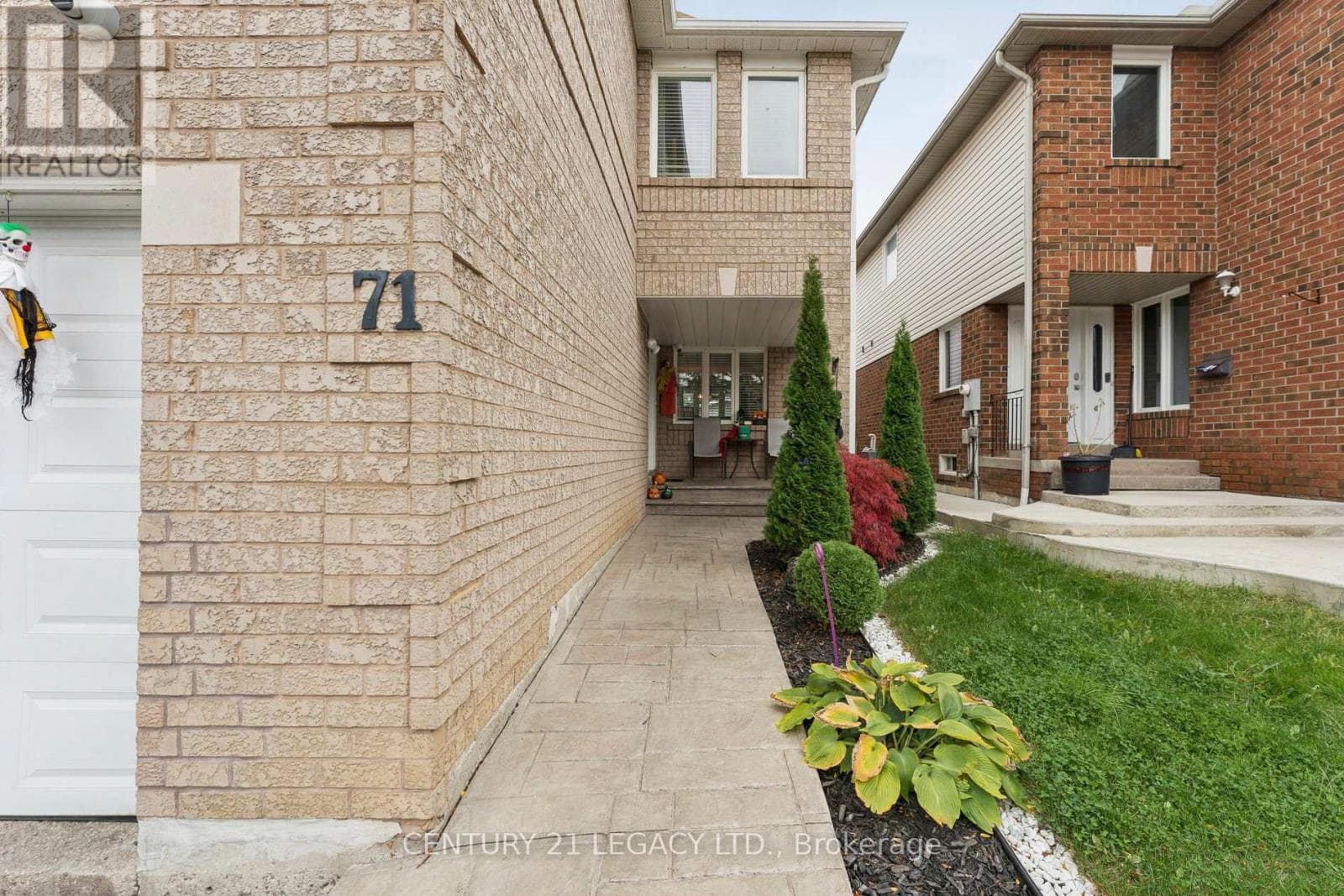 71 TOWNLEY CRESCENT photo 2