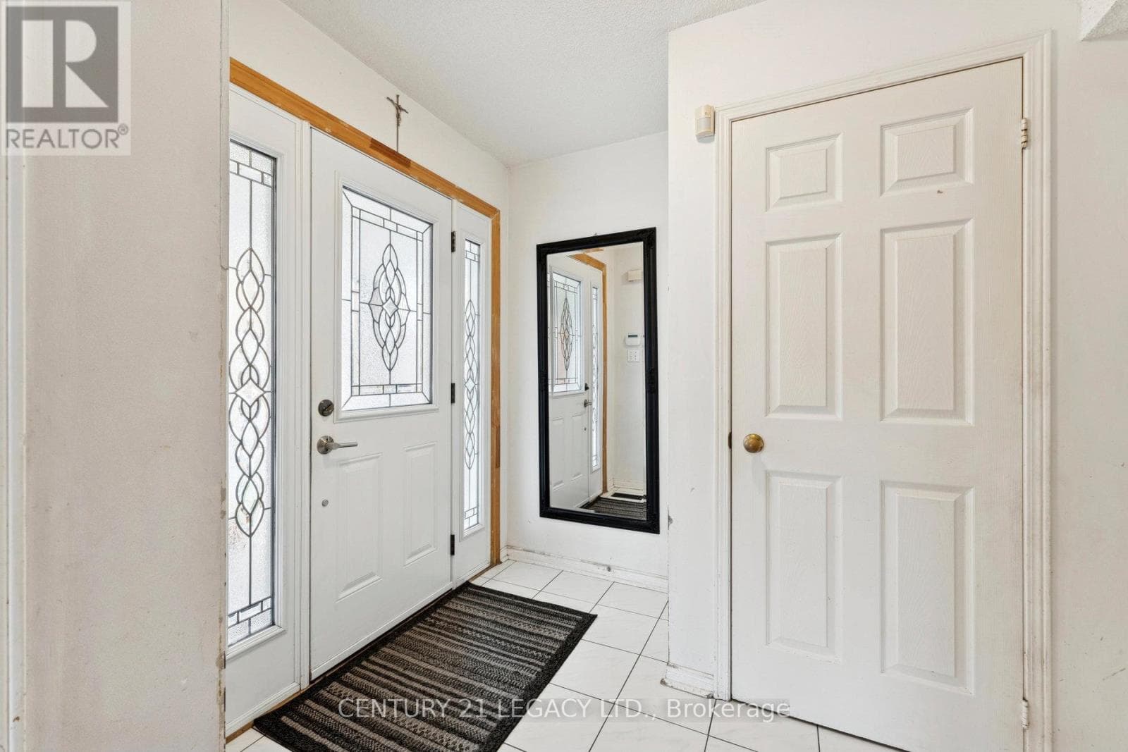 71 TOWNLEY CRESCENT photo 3