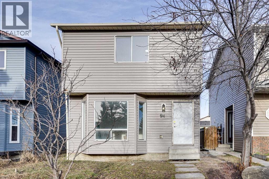 94 Martindale Boulevard NE — photo 2