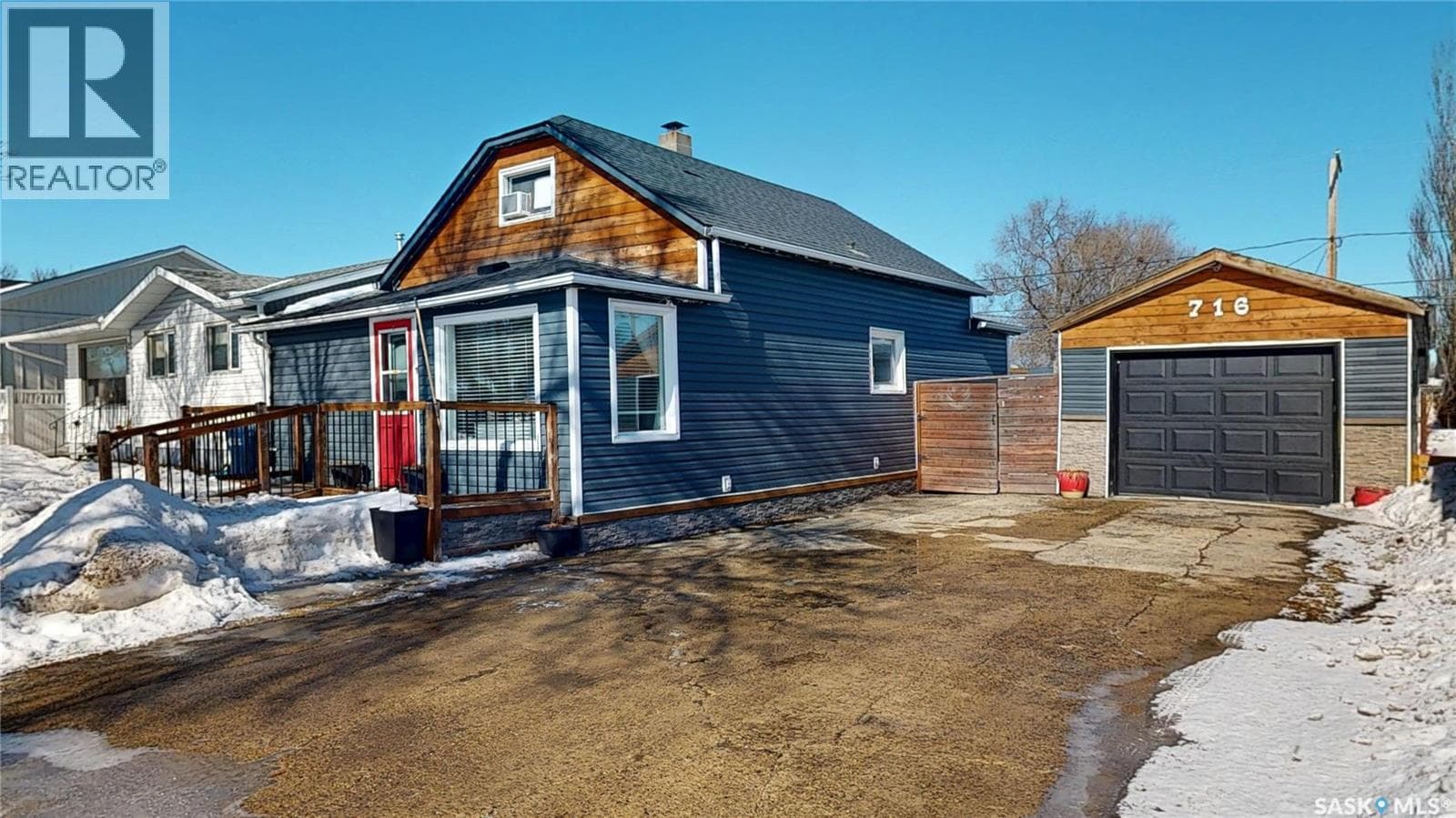 4 bed 2 bath single family at 716 1st STREET — $165,000