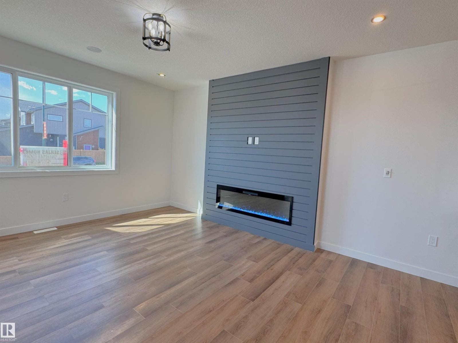 7 TILIA PL — photo 4