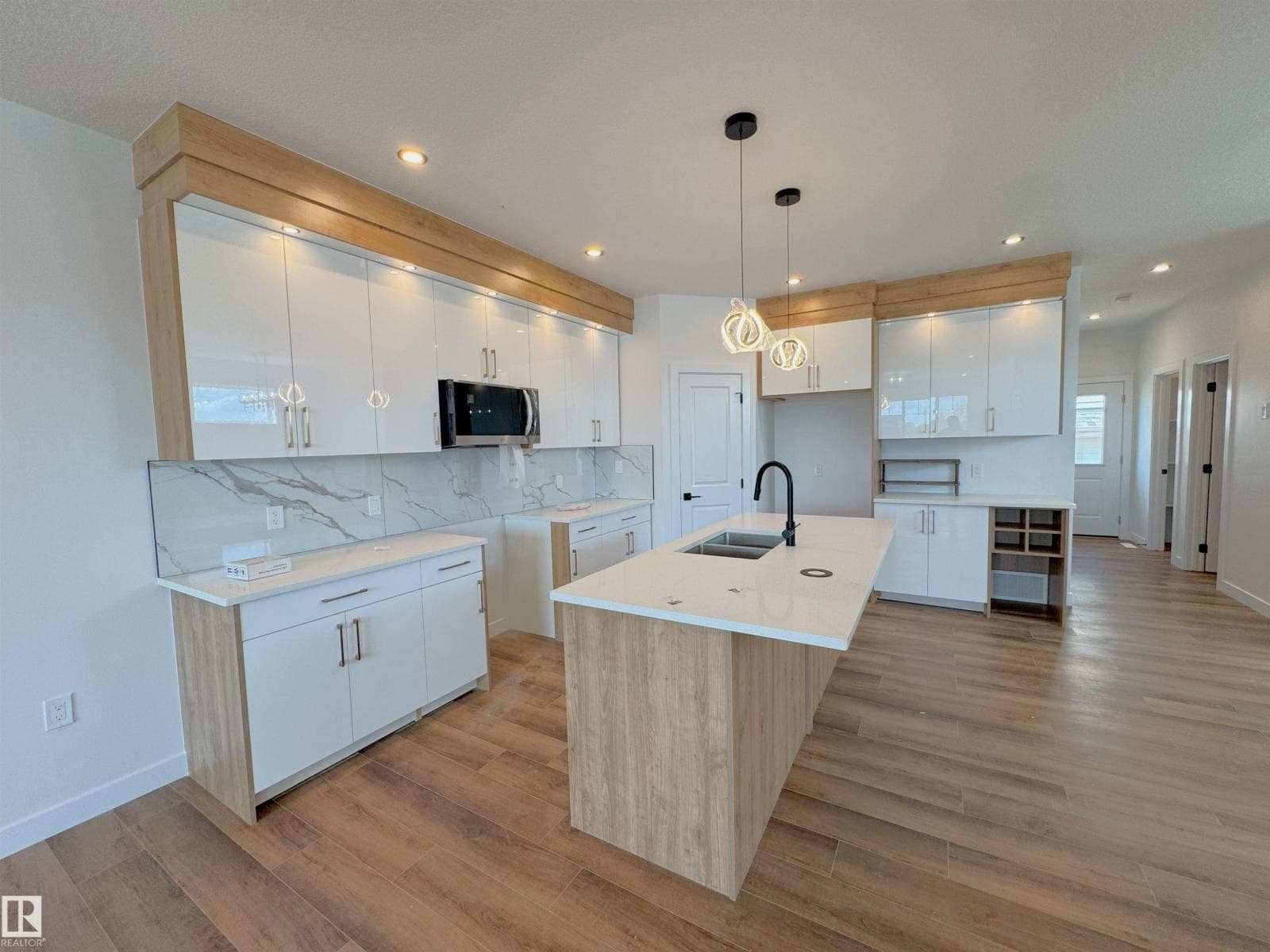 7 TILIA PL — photo 5
