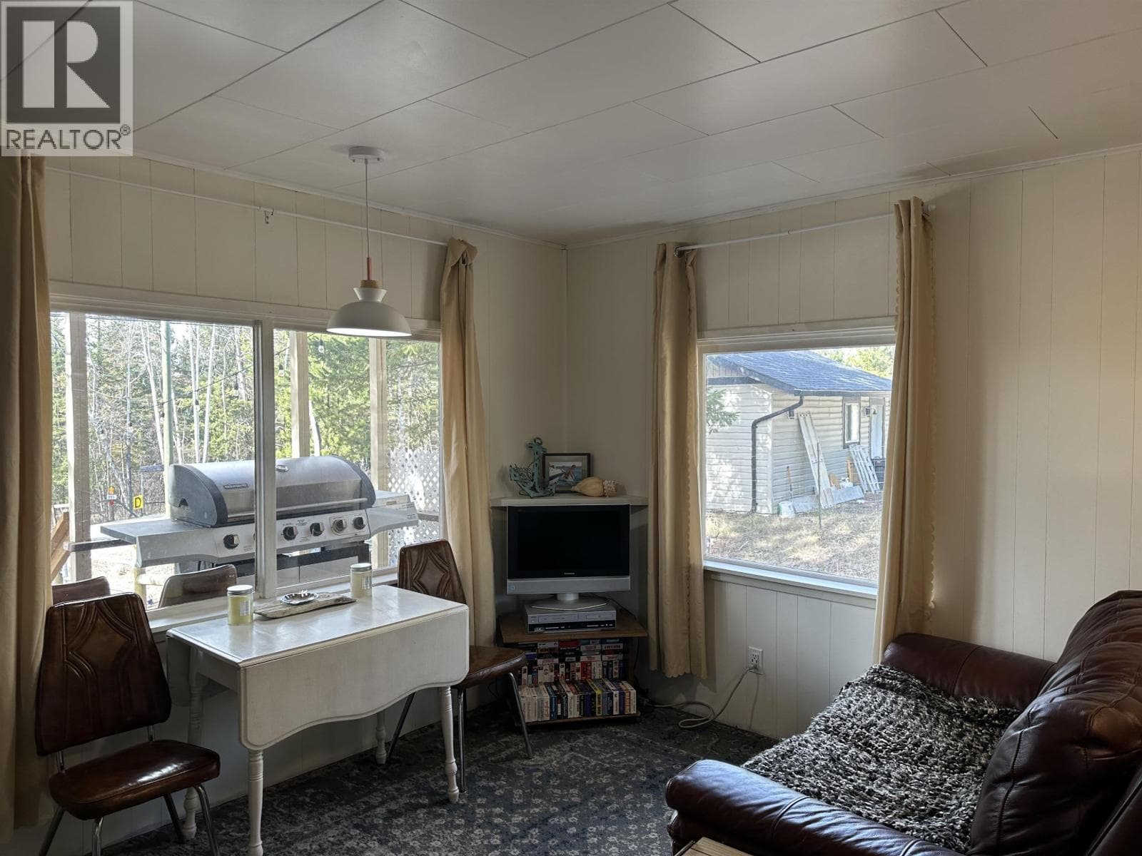 882 S GREEN LAKE ROAD photo 3