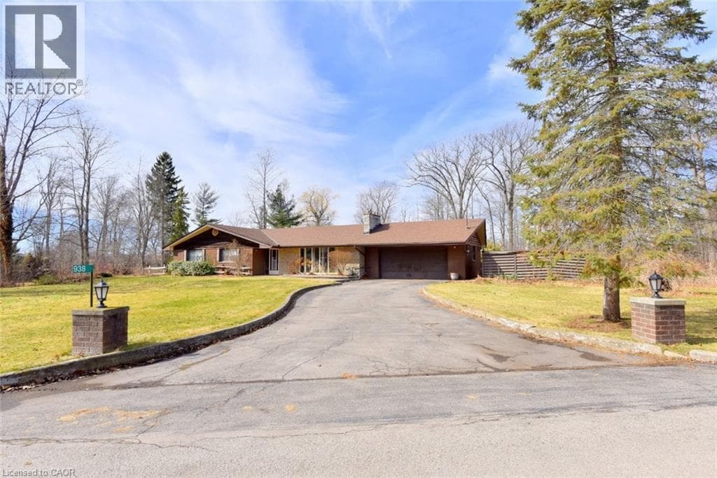 938 COURTLAND Drive photo 2