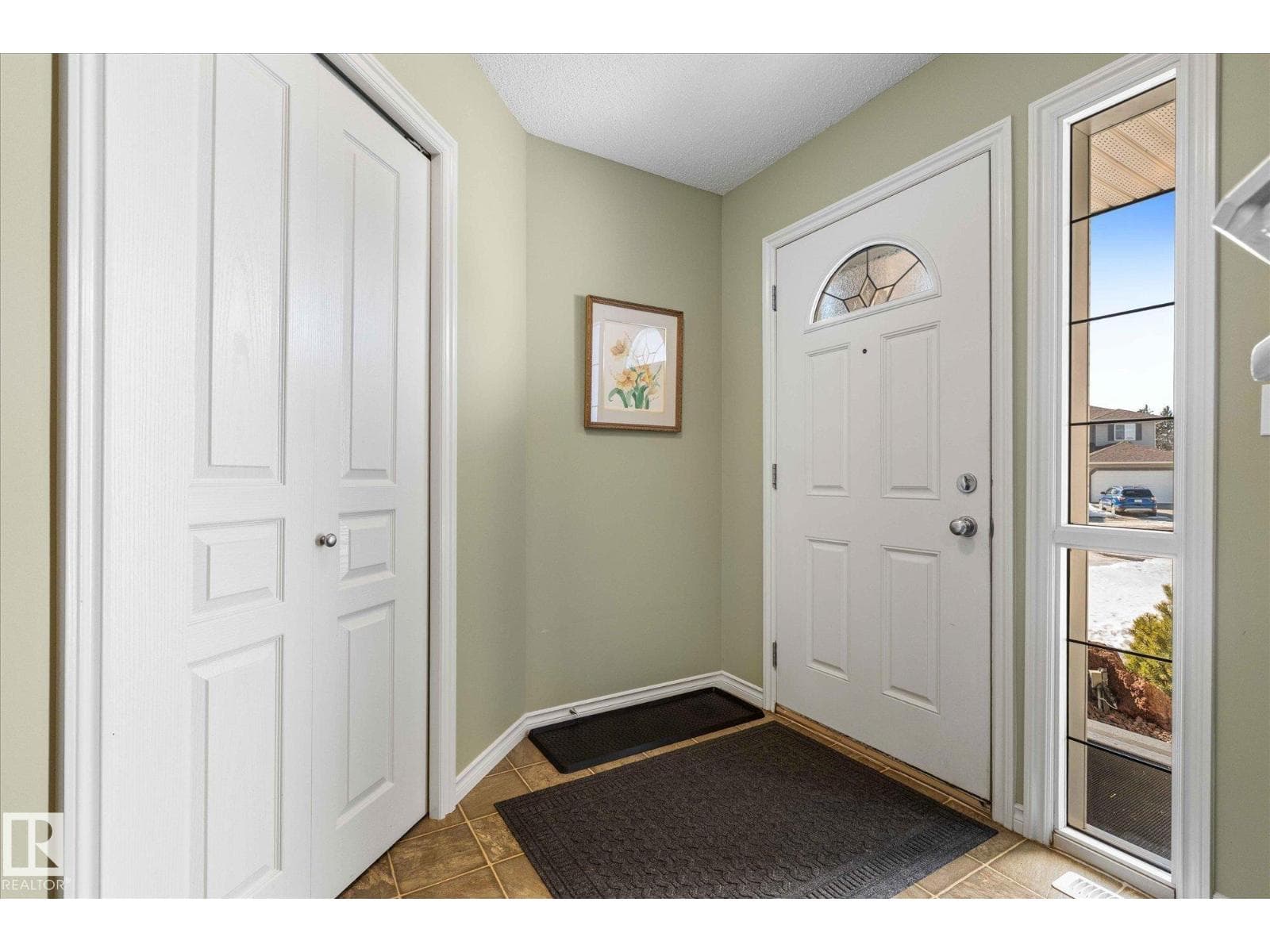68 GREYSTONE CR photo 3
