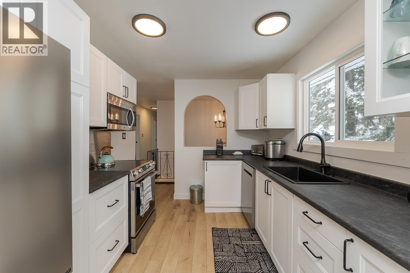 7759 OSGOODE DRIVE photo 2