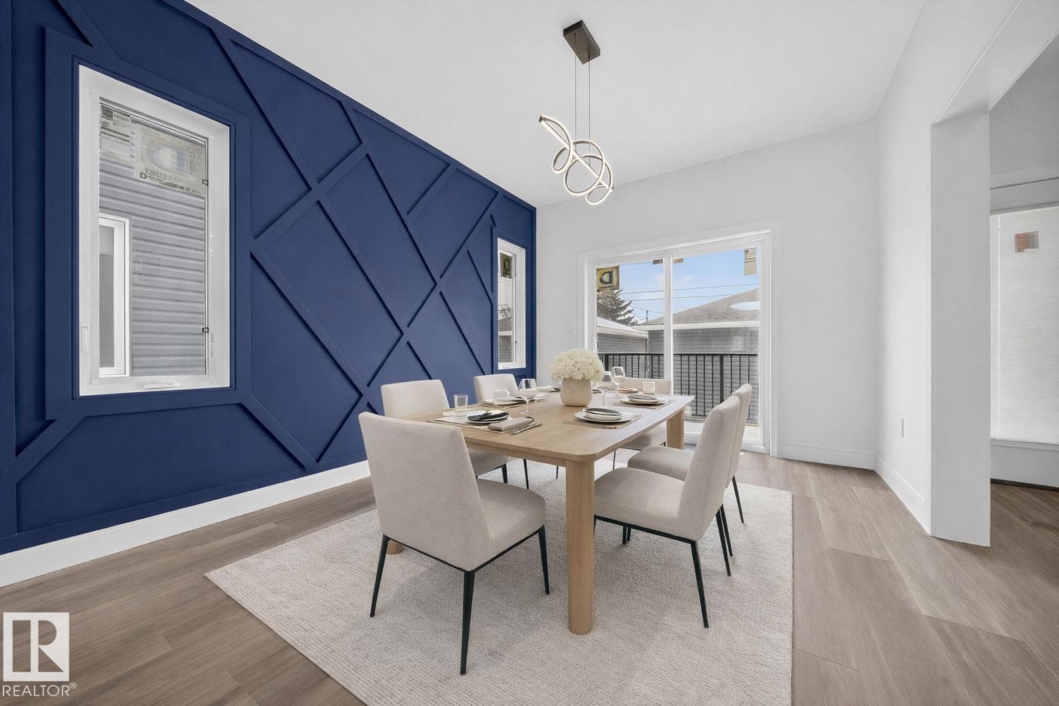 10938 157 ST NW photo 4