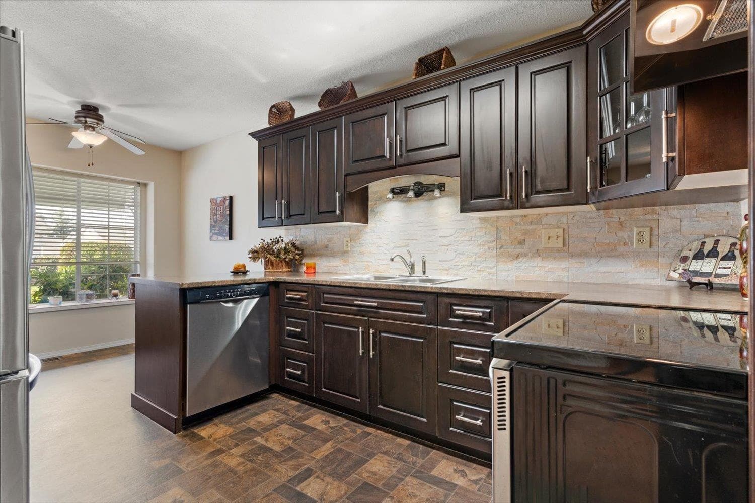 14 33922 KING ROAD photo 5