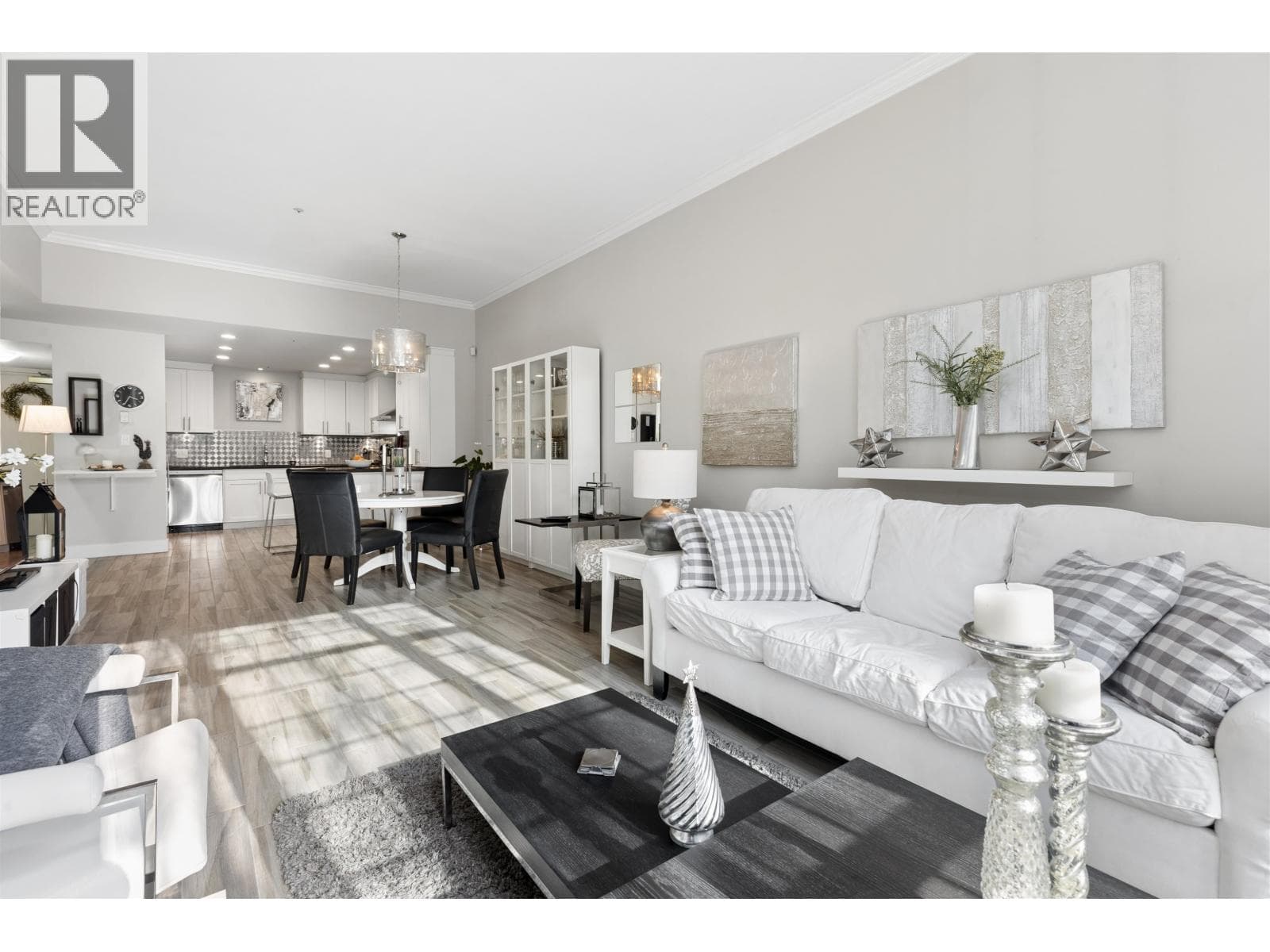 104 293 SMITHE STREET photo 4
