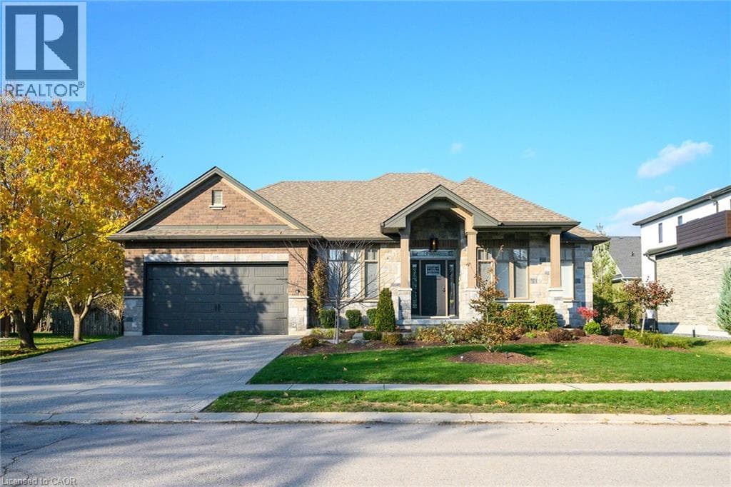 135 NEW LAKESHORE Road photo 2