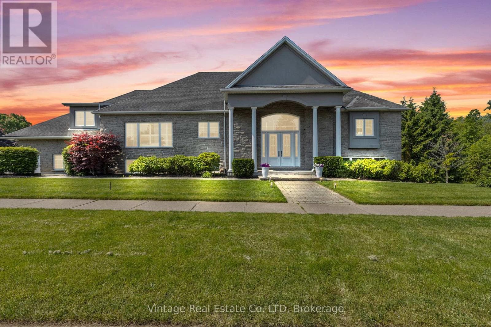 3689 CARDINAL DRIVE photo 2