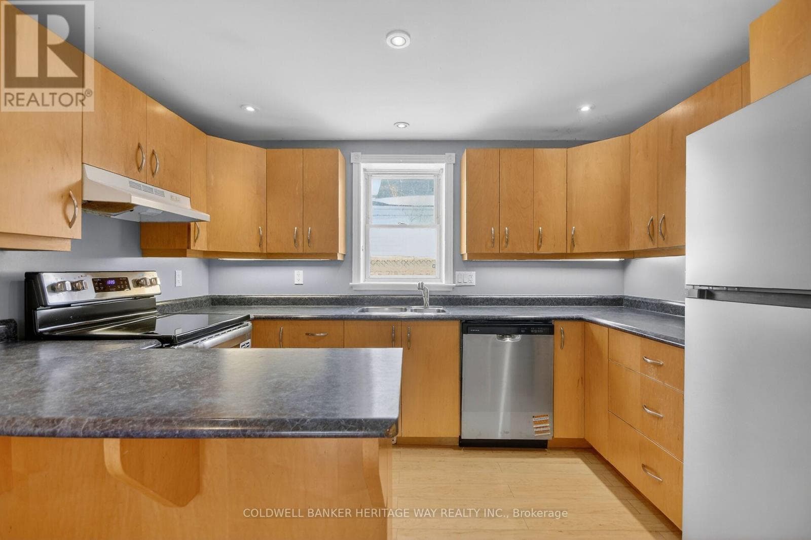 86 BRAE STREET photo 4