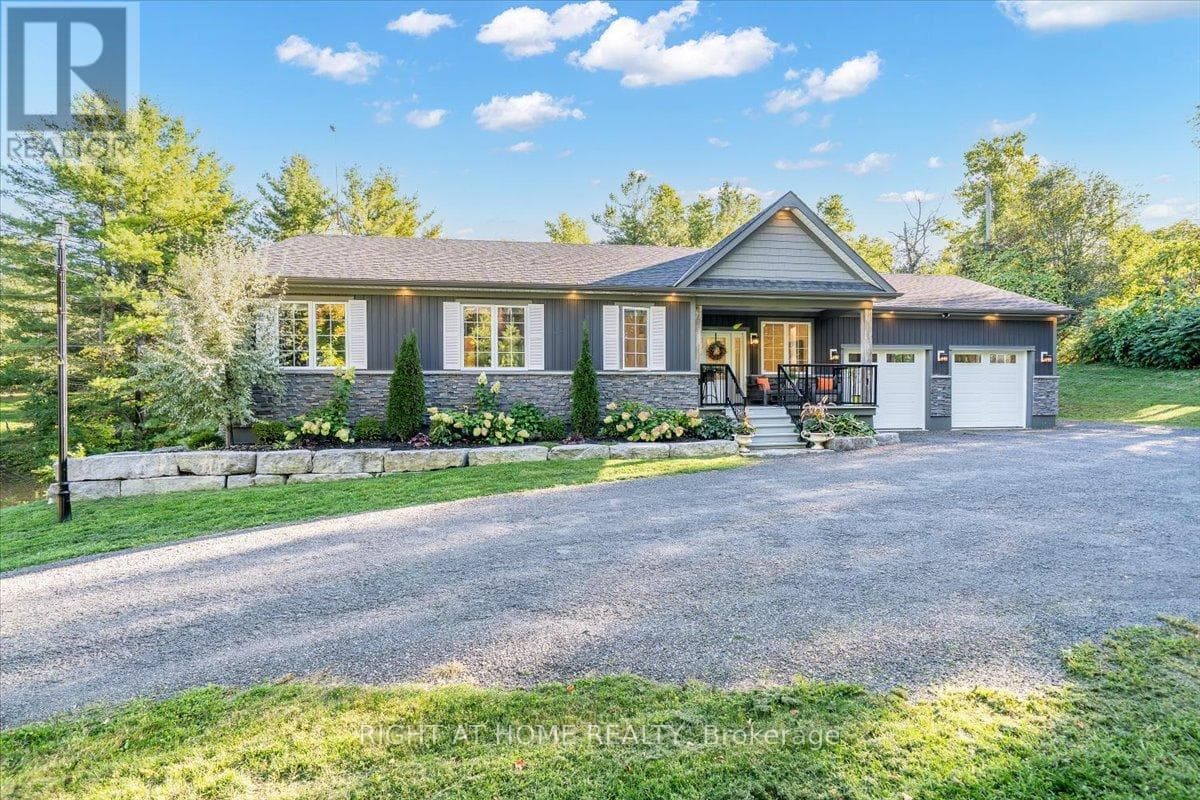 5 bed 3 bath single family at 6521 9TH LINE — $1,259,000