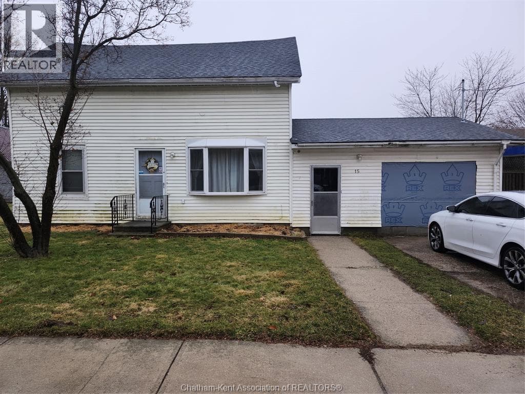 3 bed 1 bath single family at 15 ALICE STREET — $190,000
