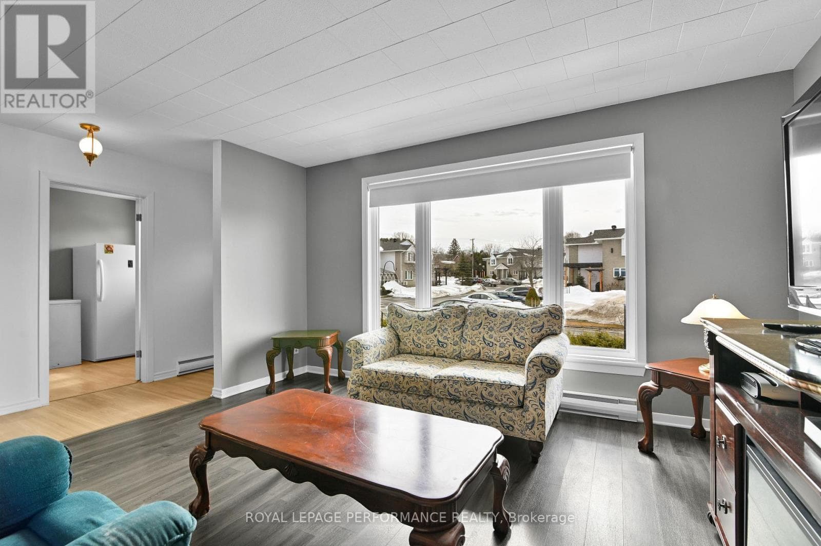 313 CECILE BOULEVARD W photo 3