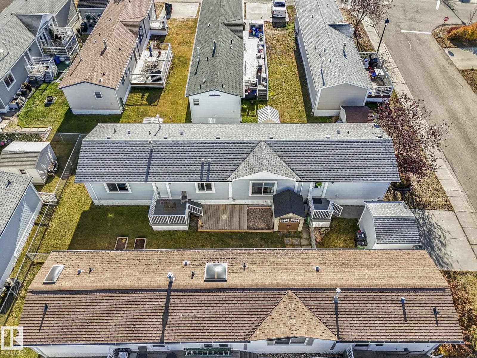407 Oak Wood CR NW photo 4