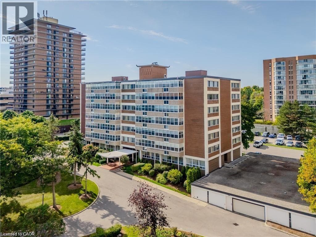 45 WESTMOUNT Road N Unit# 703 photo 4