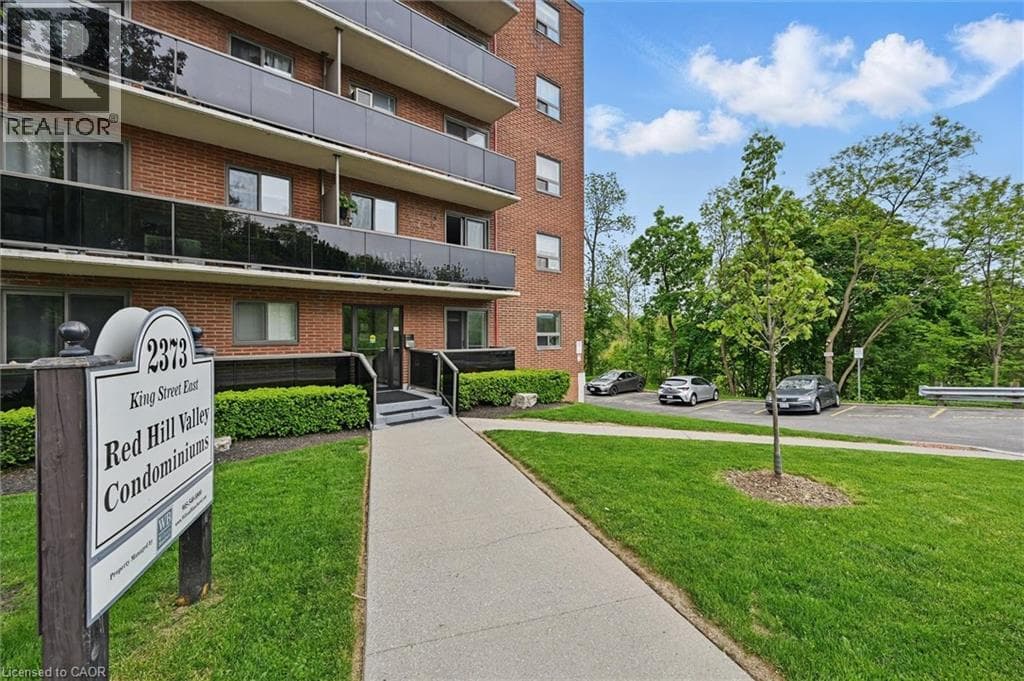 1 bed 1 bath single family at 2373 KING Street E Unit# 43 — $314,900