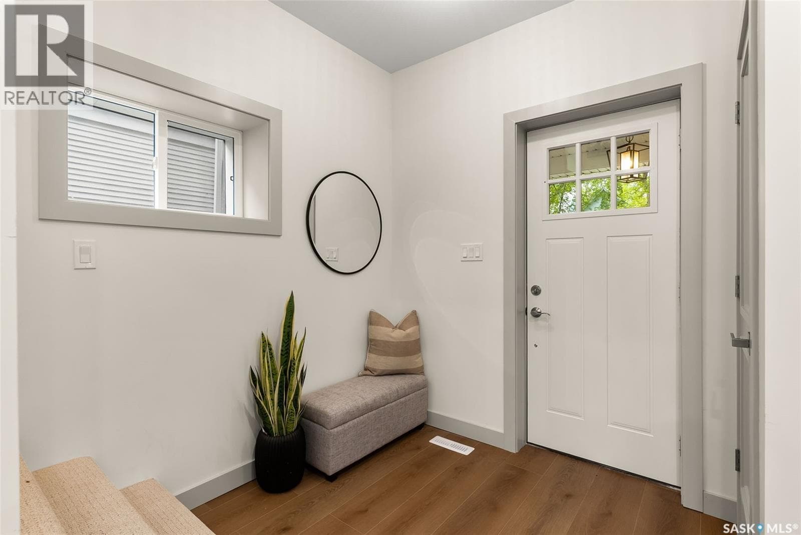 2257 Rae STREET photo 2