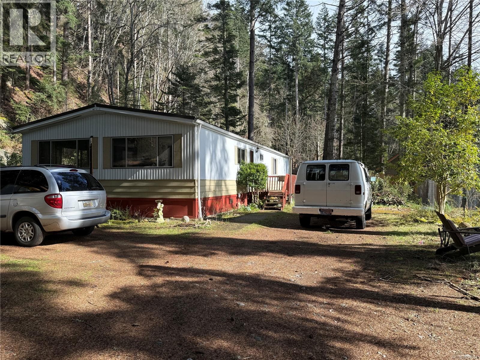 1802 Oyster Way photo 2