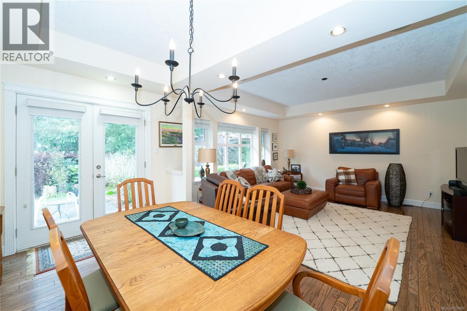 2514 Kinnoull Cres photo 5