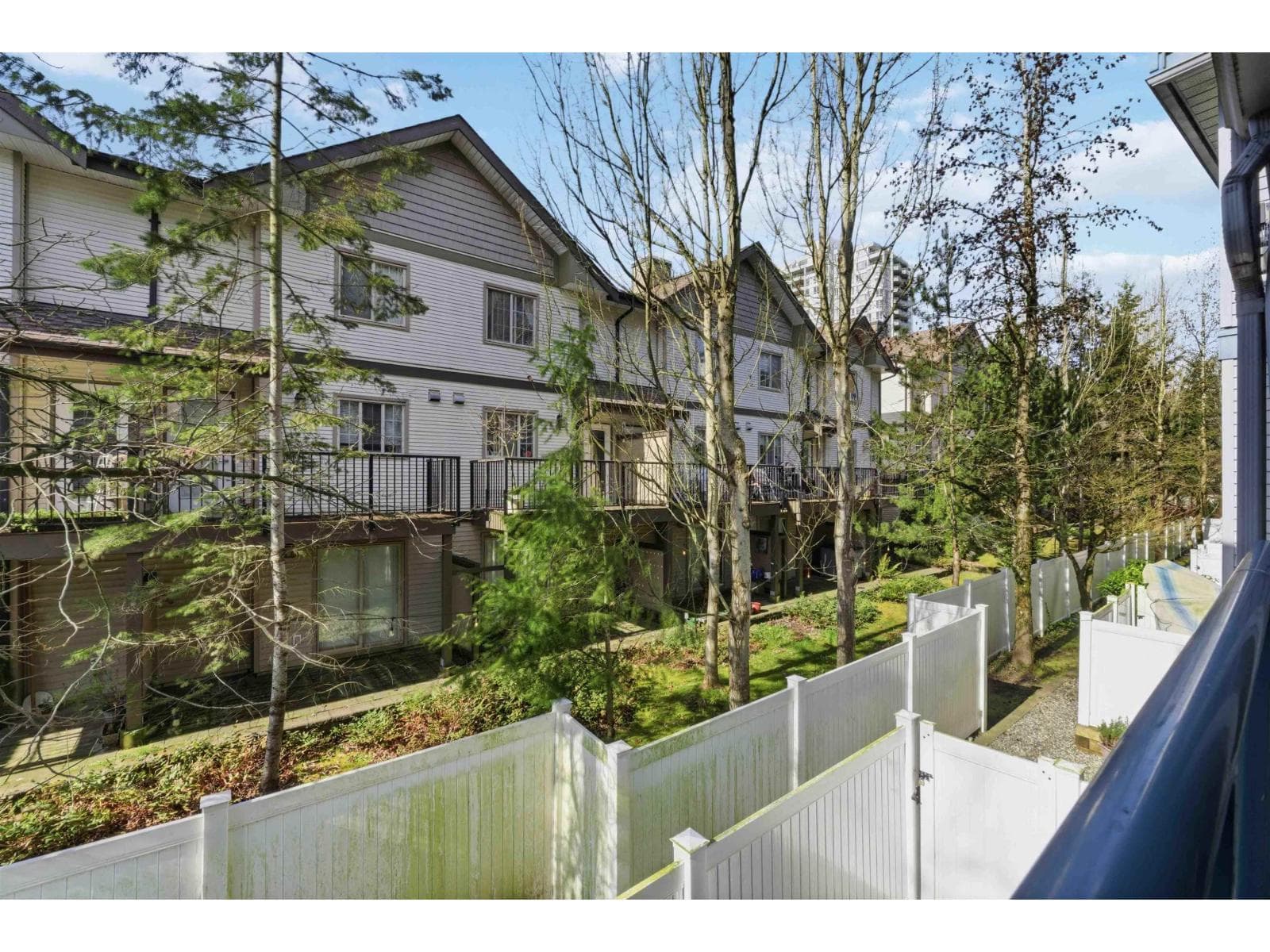 204 14885 100 AVENUE photo 4