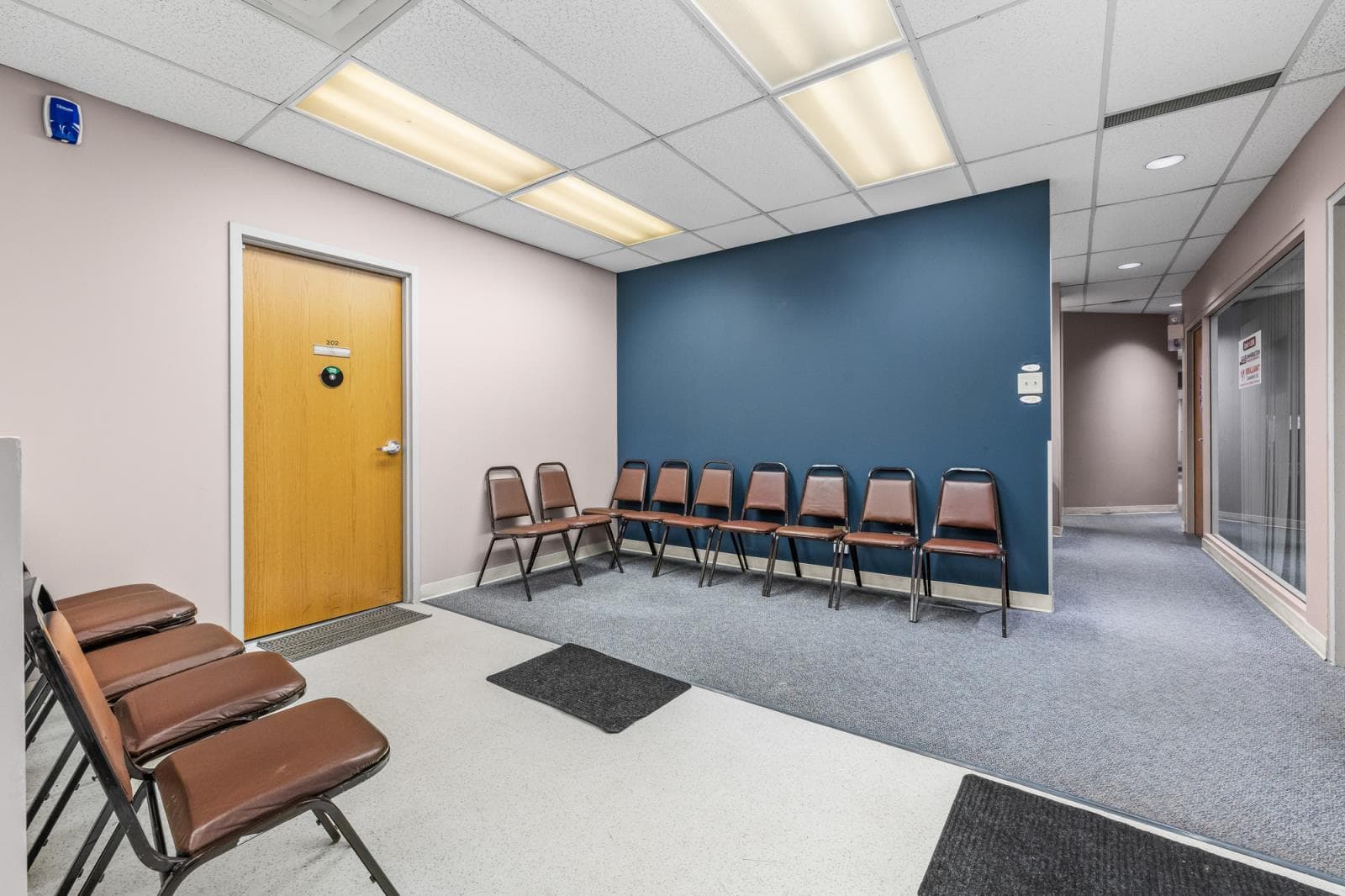 9403  20 Avenue photo 3