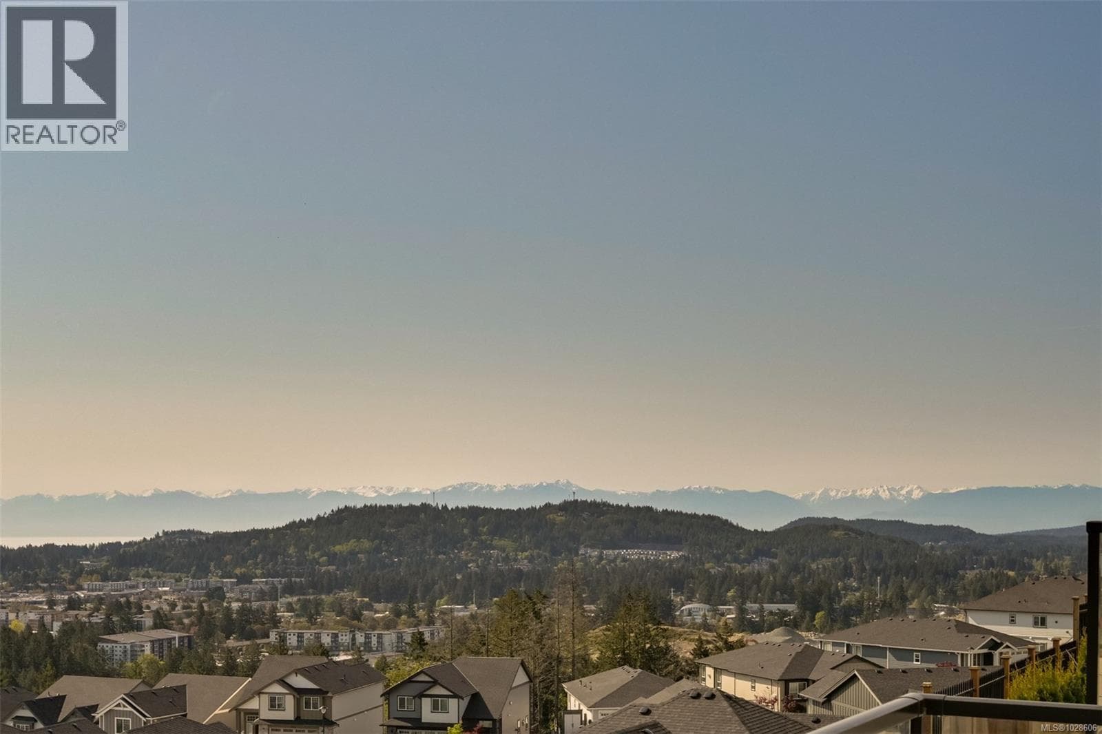 3 bed 4 bath single family at 1122 Olivine Mews — $999,900