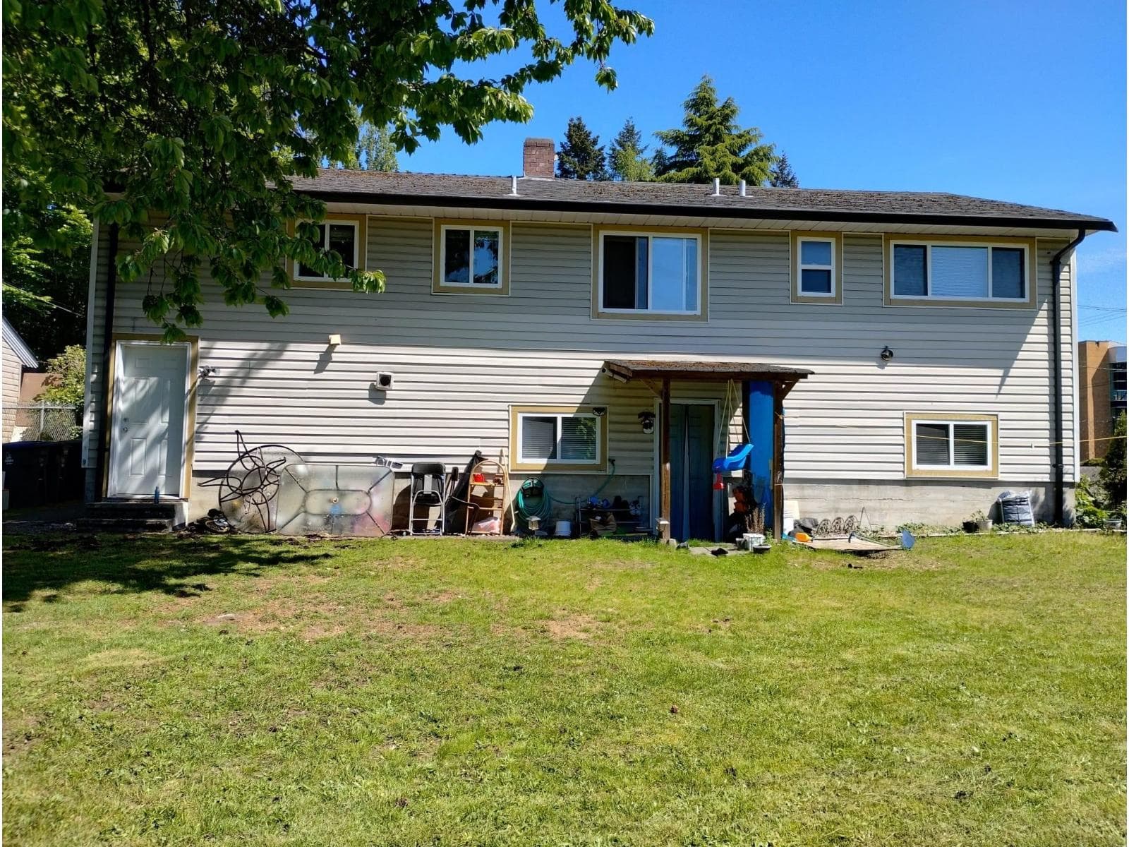 10425 140B STREET photo 4