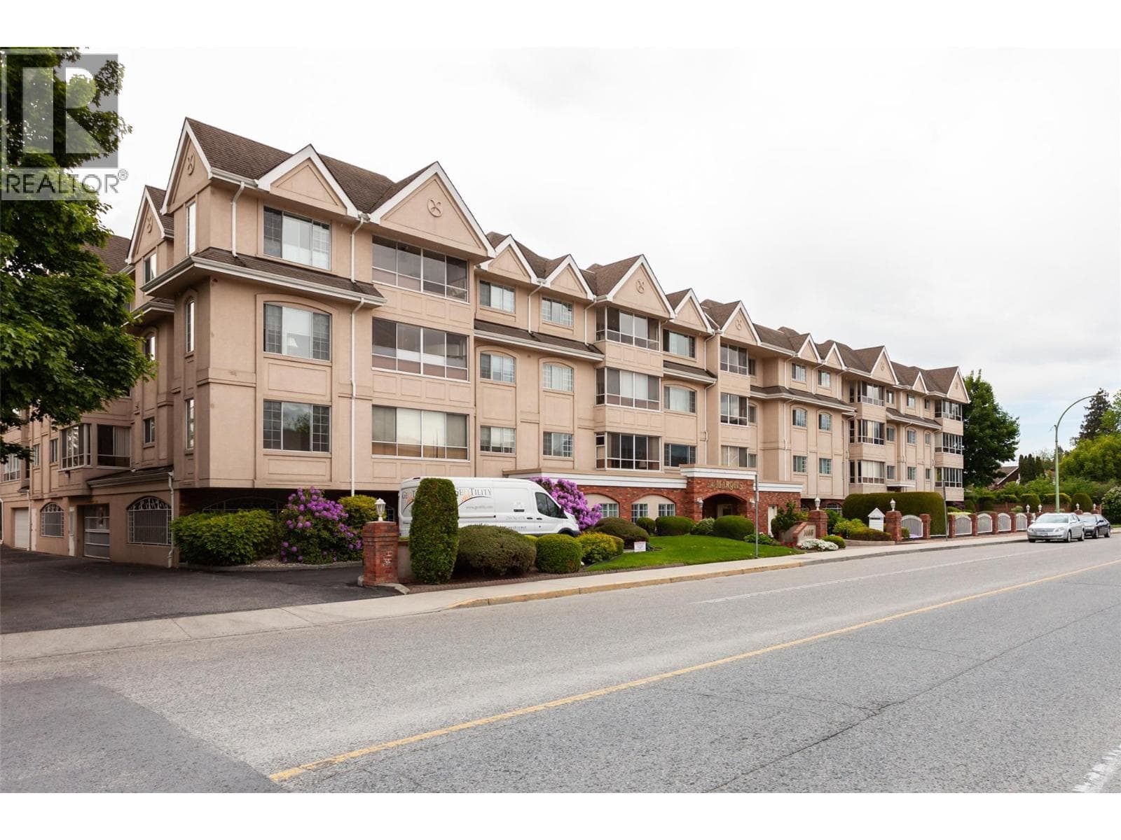 1055 Lawrence Avenue Unit# 105 Lot# 5 photo 4