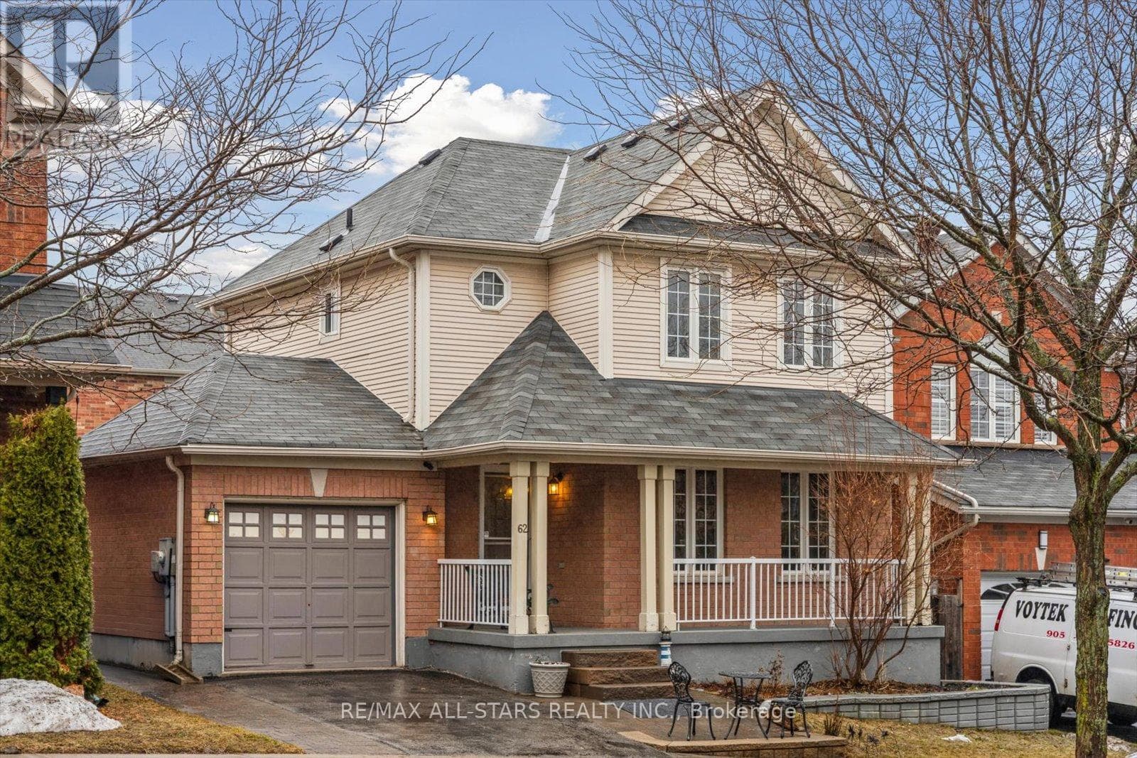 3 bed 3 bath single family at 62 REDDENHURST CRESCENT — $838,000