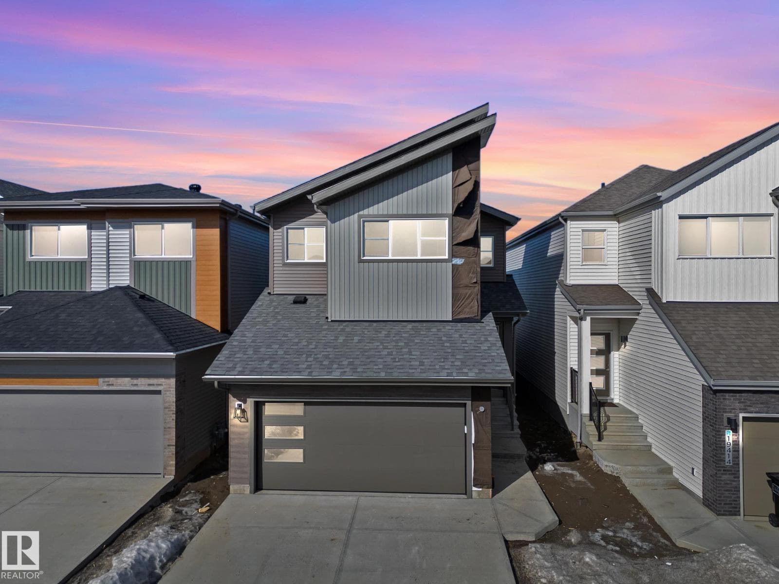 3 bed 3 bath single family at 19418 22A AV NW — $565,000
