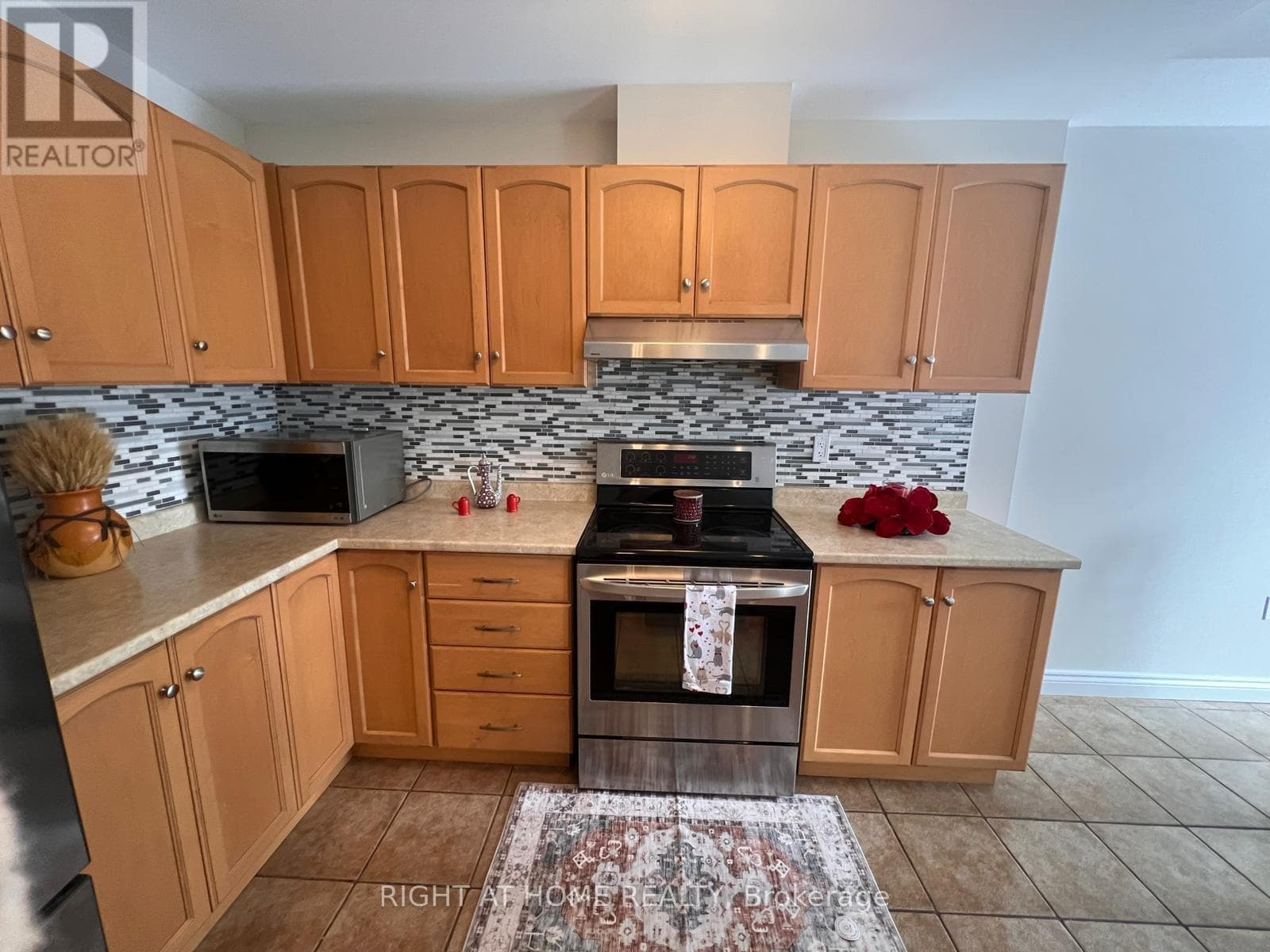 9 - 22 LIDDYCOAT LANE photo 2