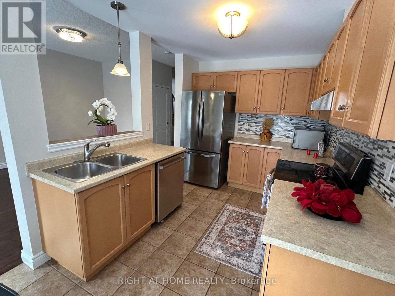 9 - 22 LIDDYCOAT LANE photo 4