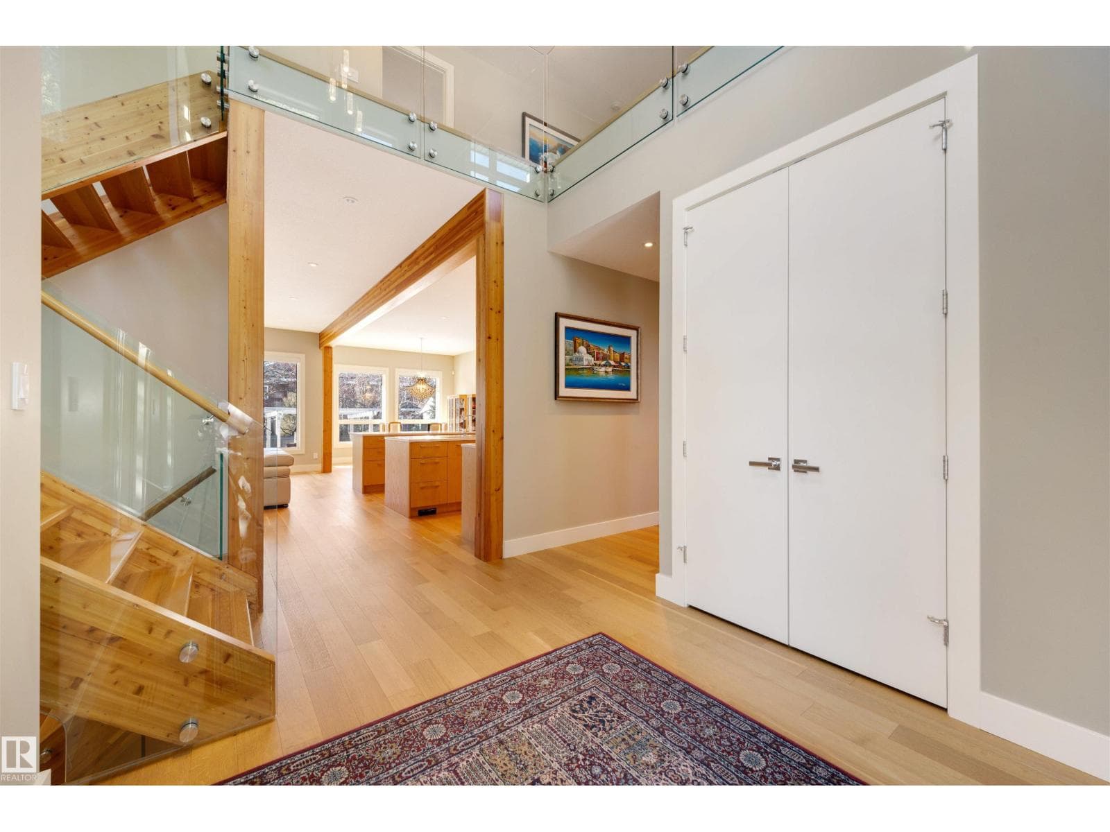 8408 118 ST NW photo 4