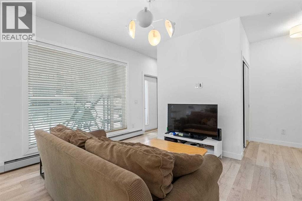 110, 3125 39 Street NW — photo 5