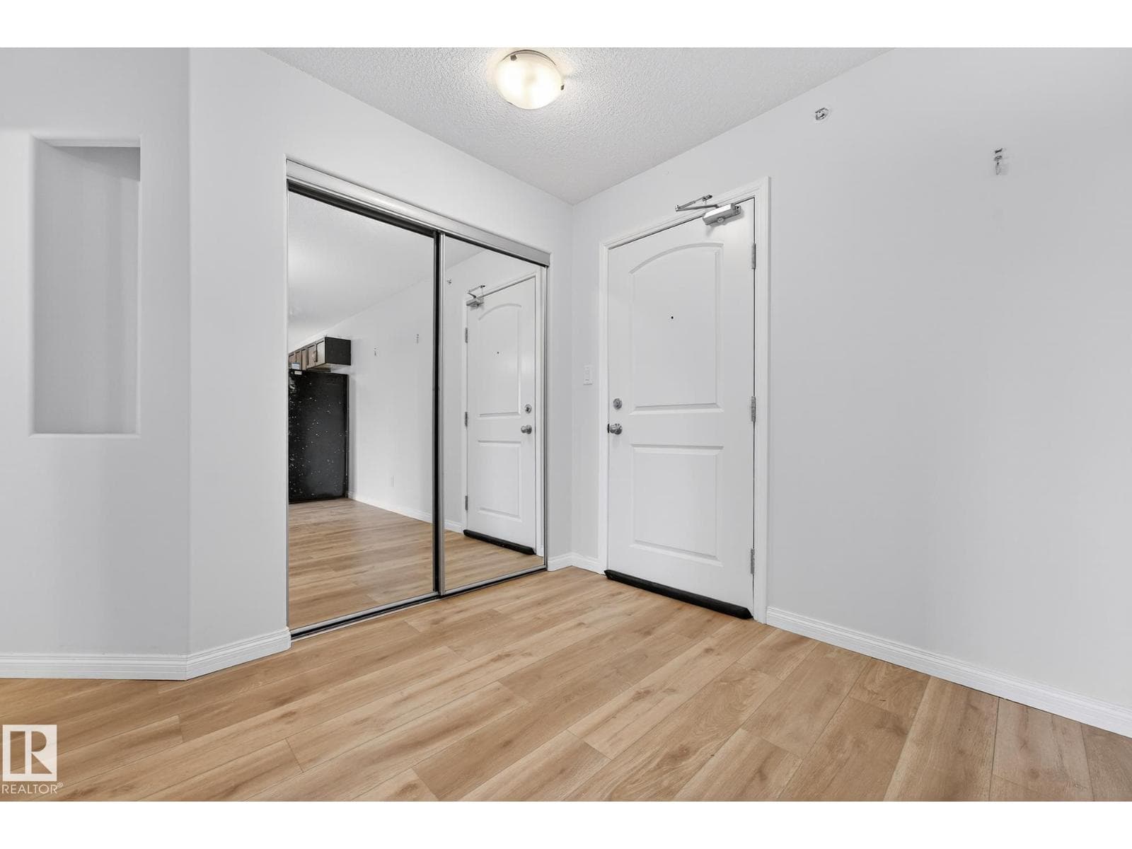#416 1204 156 ST NW photo 3