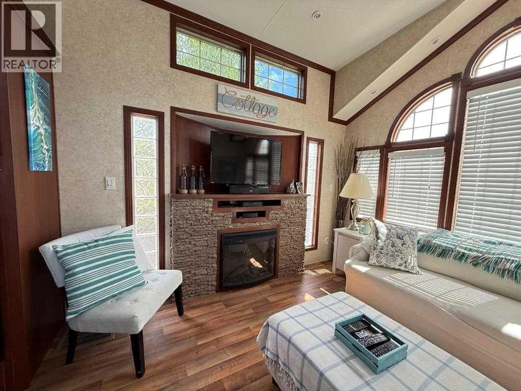 1123 Oak Avenue — photo 4