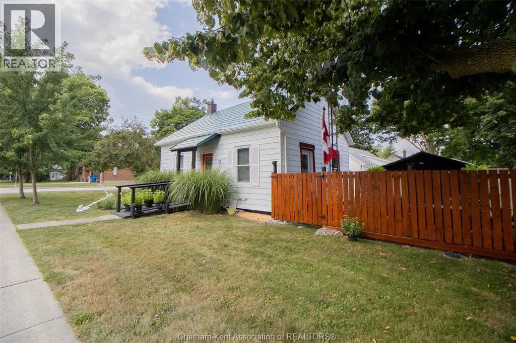 130 ELIZABETH STREET photo 2