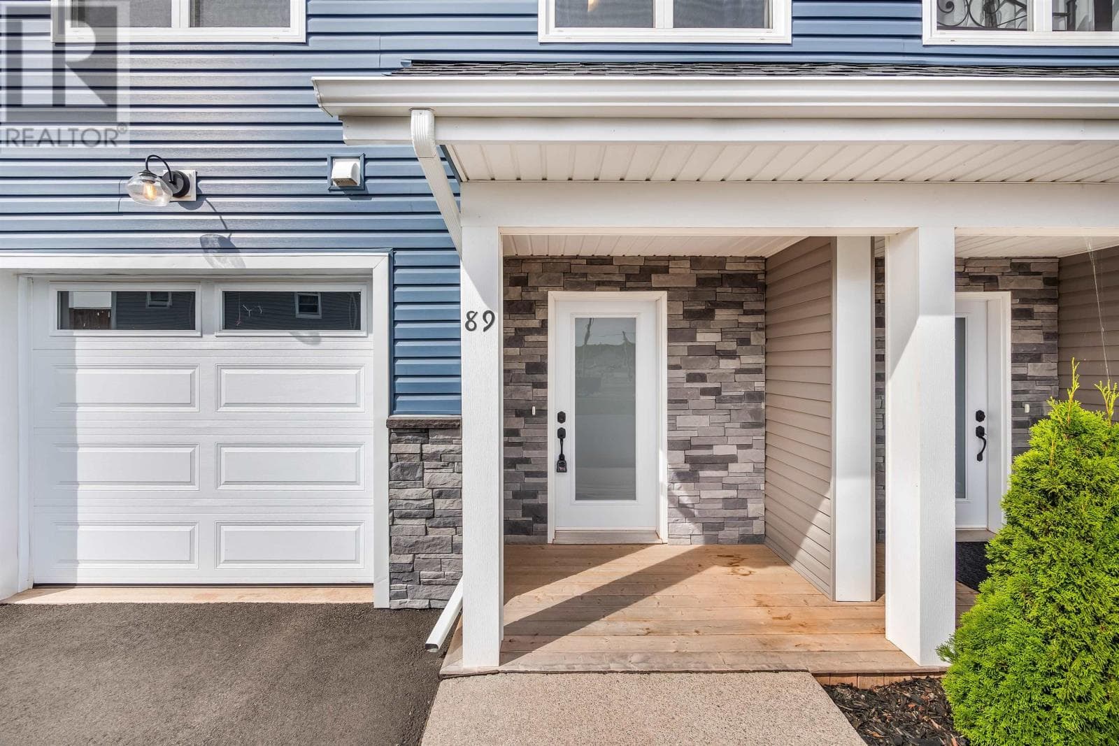 89 Harold Court photo 2