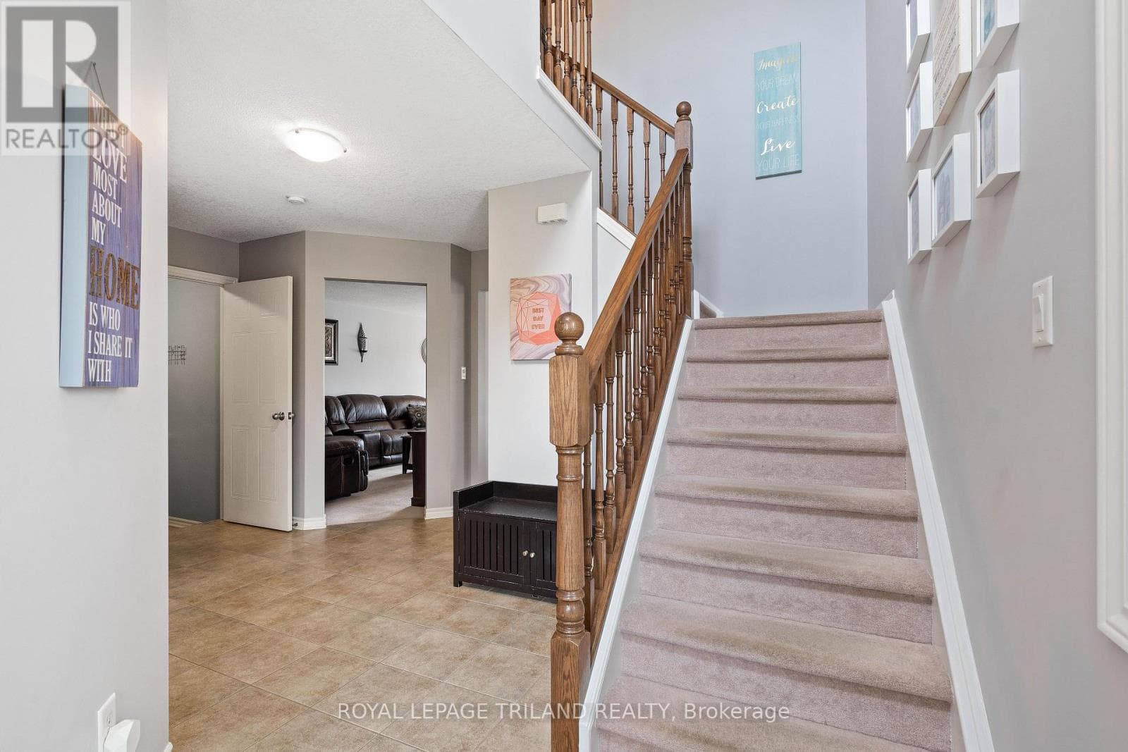 3268 EMILYCARR LANE photo 5