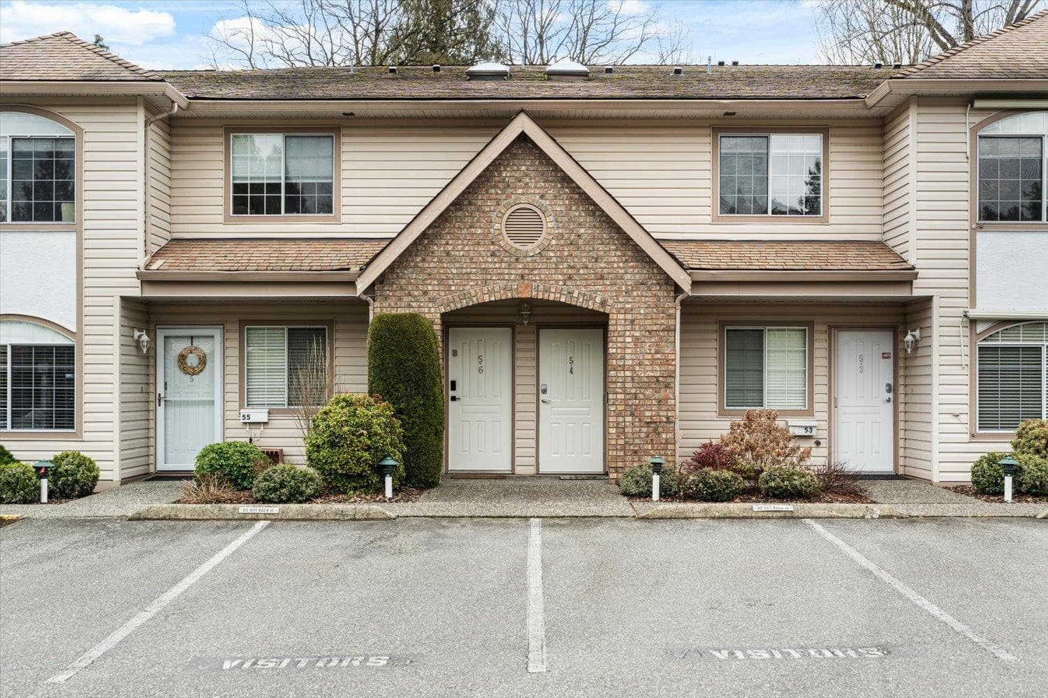 54 3110 TRAFALGAR STREET photo 3