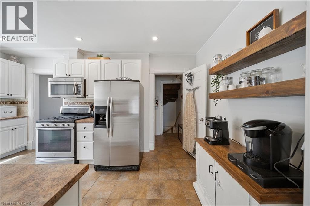 3 LLOYD Street Unit# B photo 5