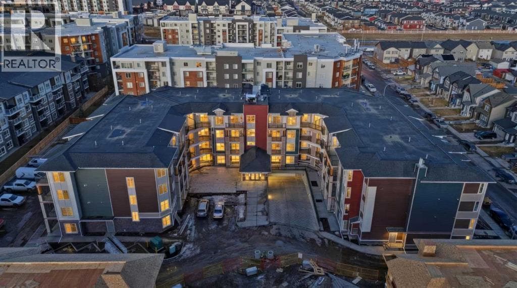 2425, 15 Skyview Point Crescent NE