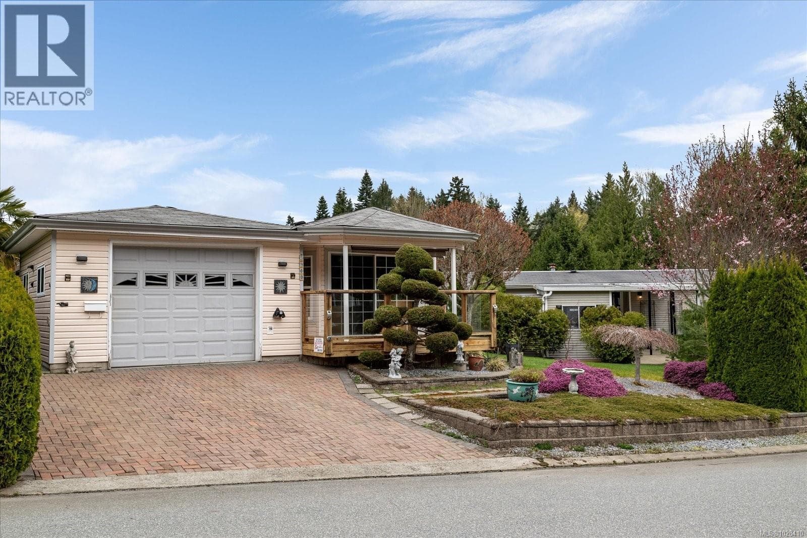 2 bed 2 bath single family at 3900 Merlin St — $485,000